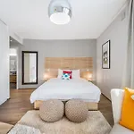 Noirettes 20 - Self Check In By Homenhancement