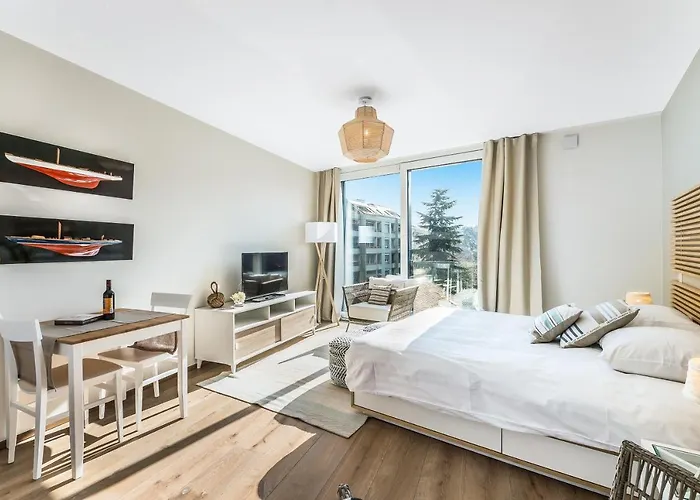 N20 Residence by Homenhancement